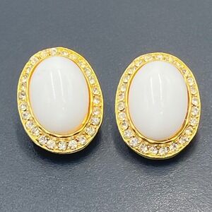 White Milk Glass Vintage Oval Cabochon Clip Earrings Rhinestone Halo Gold
Tone